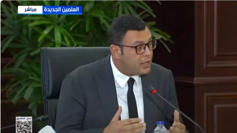 وزير الإسكان يُصدر قرارات إزالة لمخالفات بناء بمدينتي السادات وحدائق أكتوبر 