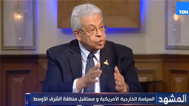 عبدالمنعم سعيد: 3 مسارات بعد 25 يناير.. مصر اختارت طريق البناء بعد 30 يونيو