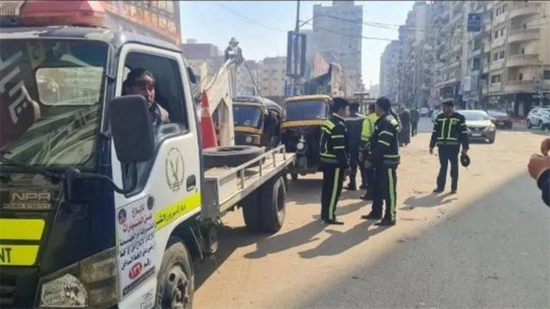 لو رايح شغلك.. كثافات مرورية على  عدة محاور بالقاهرة تعرف عليها 