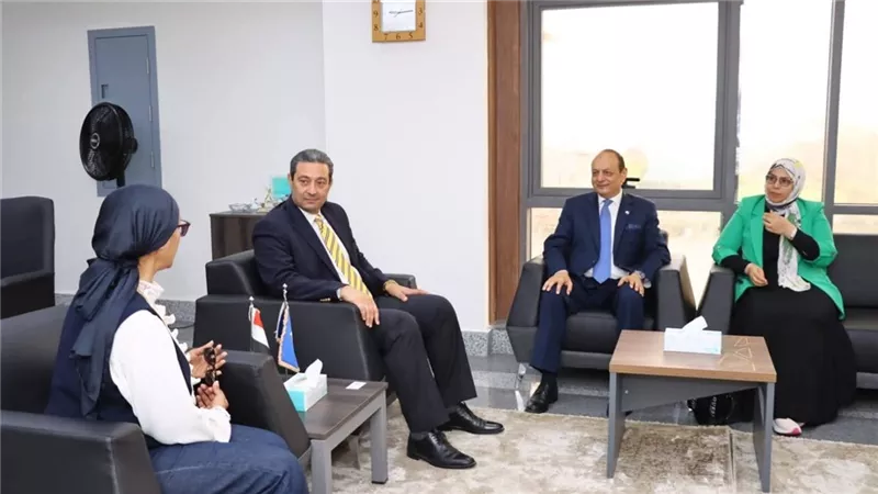 أبرز ما دار بلقاء محافظ دمياط ومساعد وزير الاتصالات ورئيس معهد ITI
