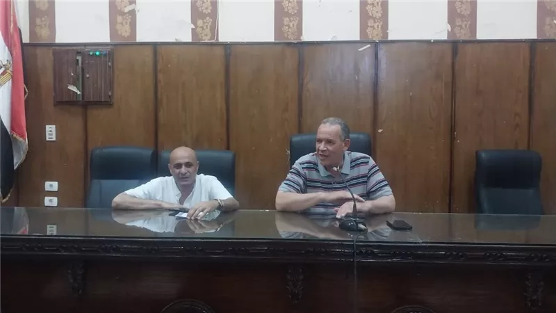 محافظ أسيوط يوجه باستعداد المدارس الفنية للعام الدراسي الجديد 