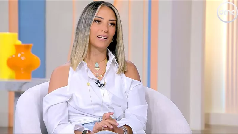 ياسمين غيث تستعيد لحظات الدفء العائلي: 