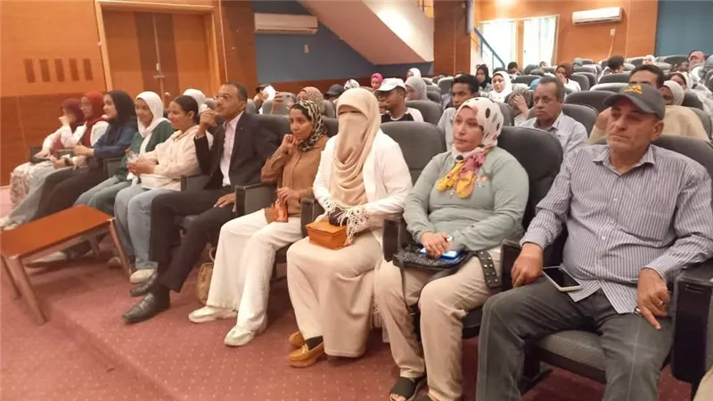 مراكز الشباب بالسويس تشارك في حلقة نقاشية حول العملية الانتخابية