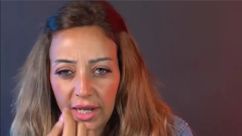 سالي نور الدين تنتقد 