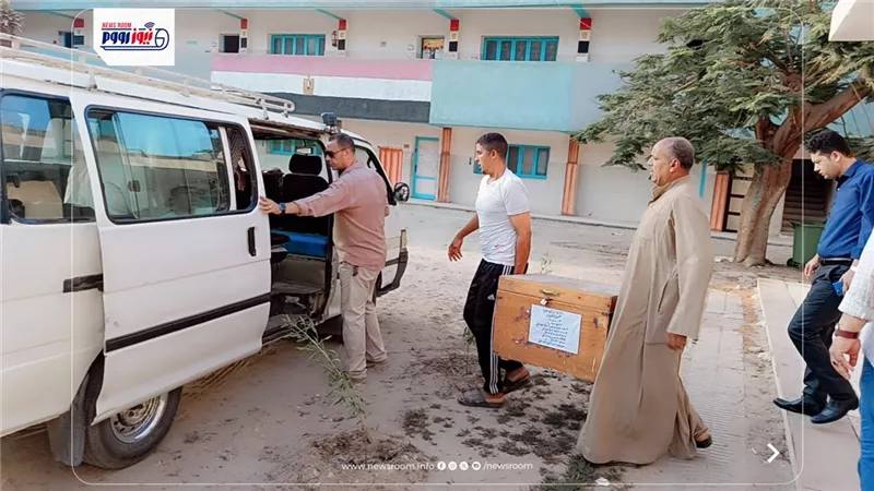 وكيل تعليم الفيوم يتابع مركز توزيع أسئلة الشهادة الإعدادية ويشيد بانضباط العمل