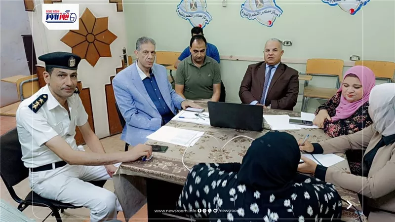وكيل تعليم الفيوم يتابع لجان امتحانات الدور الثاني للشهادة الإعدادية 