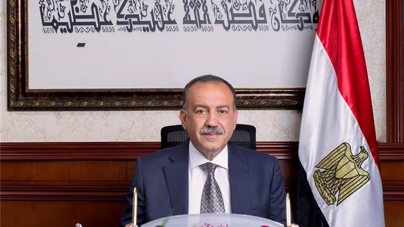 محافظ أسيوط: استعدادات مكثفة وتجهيزات شاملة بمقار اللجان الانتخابية