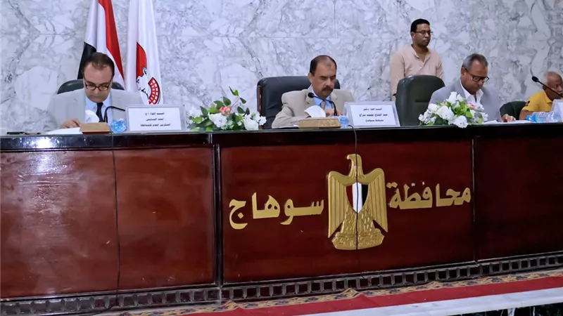 انطلاقة قوية لمشروعات الاستثمار بسوهاج.. 24 مشروعًا بين التنفيذ والطرح قريبًا