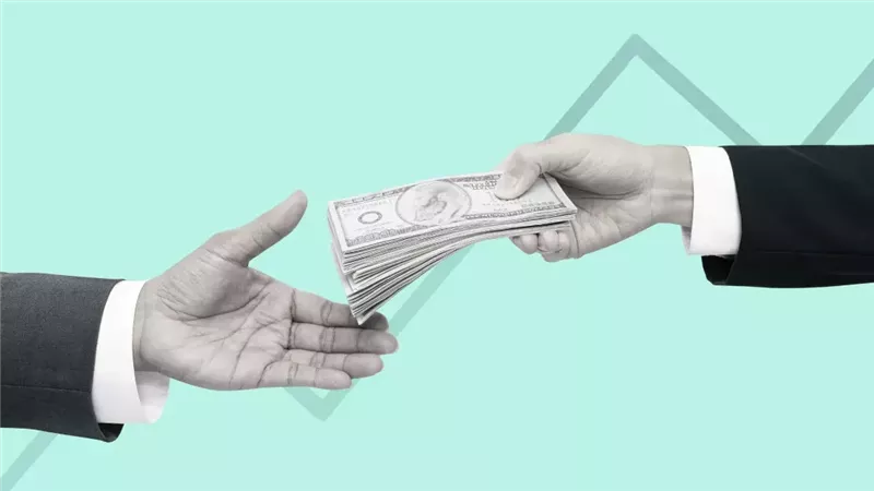 ما حكم الزيادة في الثمن عند البيع بالتقسيط؟.. الإفتاء توضح