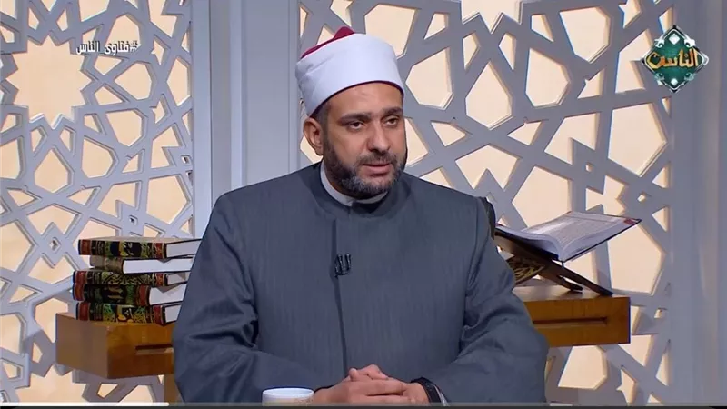 أمين الفتوى بدار الإفتاء: أخطاء كبار السن في الصلاة لا تبطلها|فيديو 