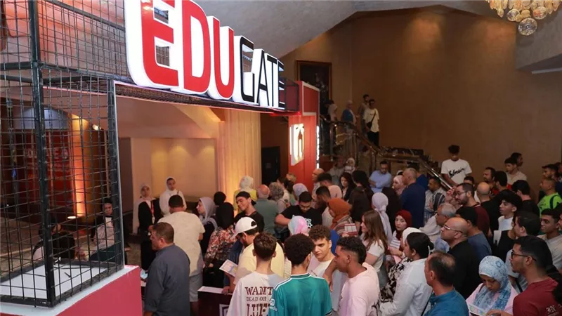 حزمة كبيرة من المنح الدراسية بعدد كبير من الجامعات بمعرض التعليم العالي