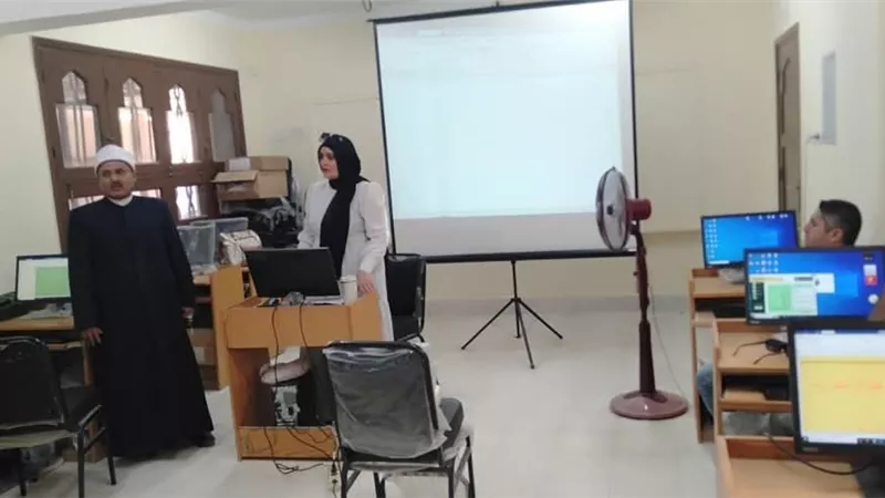 تنمية مهارات العاملين: استمرار الأسبوع الثاني من تدريب الحاسب الآلي بالسويس