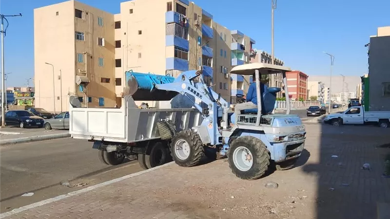 حملة نظافة شاملة بحي عتاقة لرفع كفاءة الشوارع والميادين