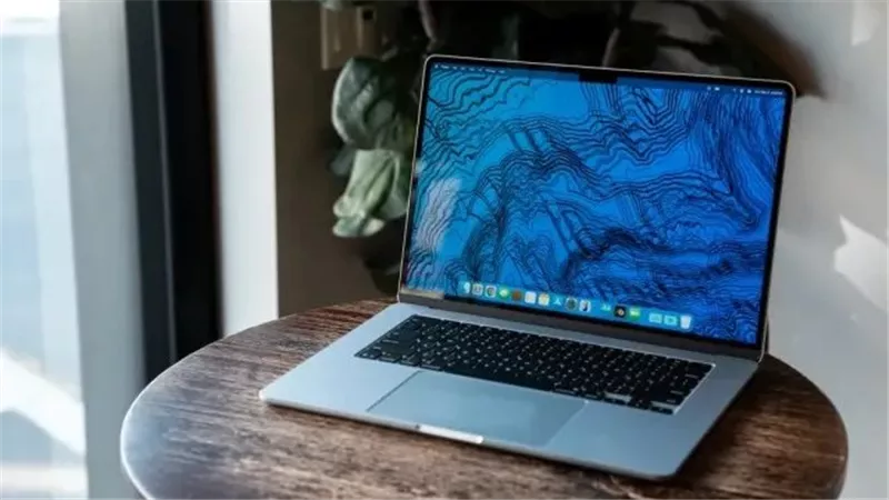 آبل تطلق MacBook Air M4 رسميًا.. معالج خارق وذكاء اصطناعي وسعر مفاجئ