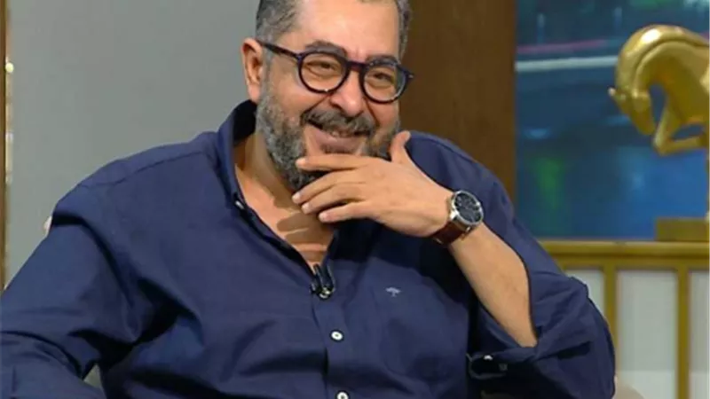 تسجيل صوتي للفنان الراحل طارق عبد العزيز يحث أحد زملائه على الالتزام بالأذكار