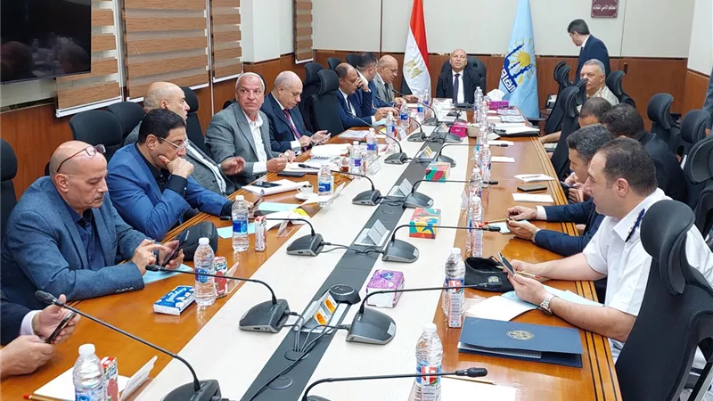 محافظ القاهرة من غرفة العمليات: انطلاق التصويت بلجان العاصمة دون معوقات