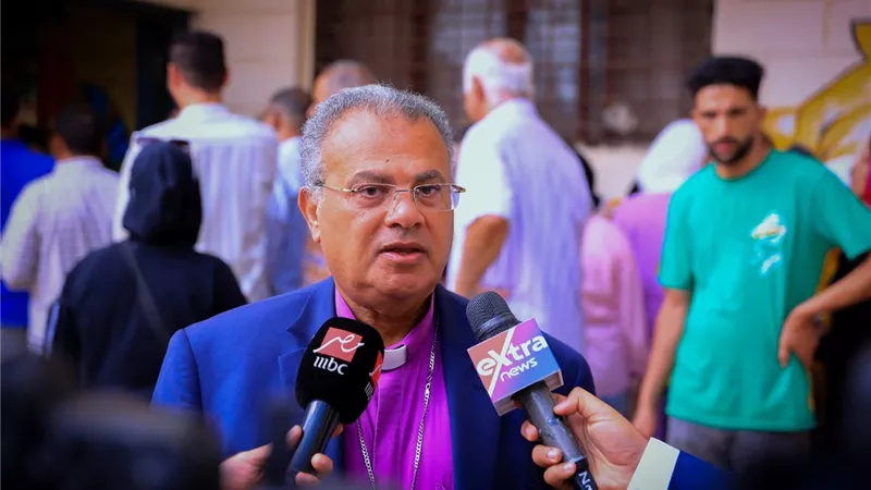 رئيس الطائفة الإنجيلية يدلي بصوته اليوم في انتخابات مجلس الشيوخ
