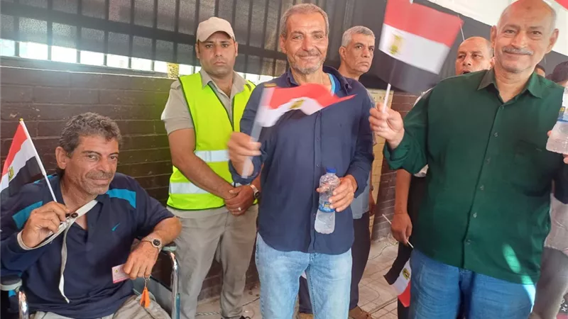 كبار السن والشباب أبرز الحضور.. مواطنو الشرقية يتزاحمون على لجان الشيوخ 2025