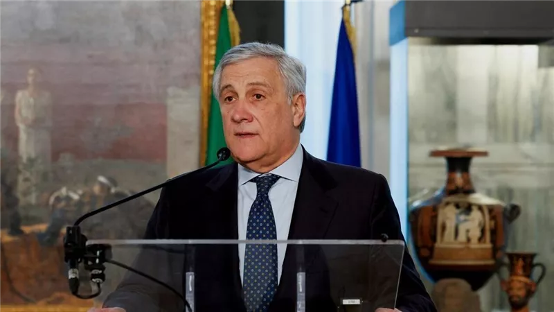 وزير الخارجية الإيطالي يخطط لتعيين آرتشي كمبعوث خاص إلى غزة