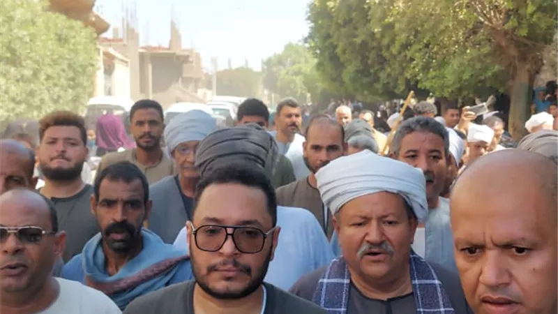 عُرس ديمقراطي في قرية أولاد سالم بسوهاج.. زحام وإقبال لافت في انتخابات الشيوخ