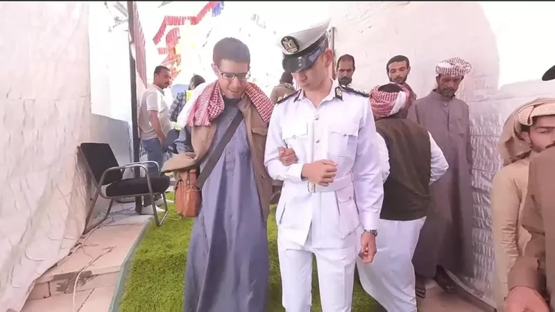 مواطن من ذوي الهمم يتحدى الإعاقة ويدلي بصوته في البحر الأحمر