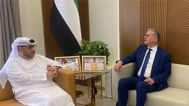 مصر والإمارات تبحثان فرص الاستثمار المشترك في قطاع البترول والطاقة