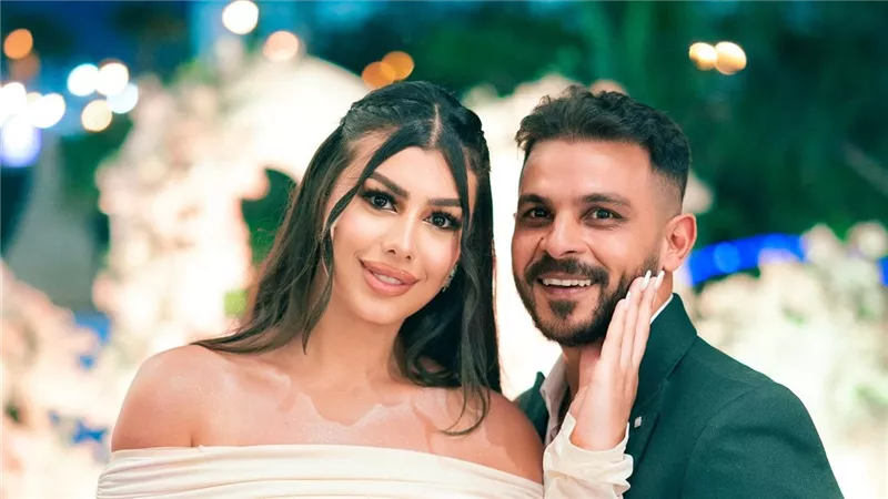 المطرب محمد رشاد يعلن خطبته: يا أجمل هدية من ربنا |صور 