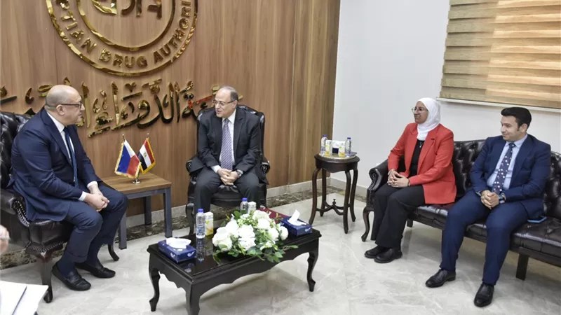 رئيس هيئة الدواء يستقبل سفير الفلبين لبحث تعزيز التعاون المشترك وتنظيم التداول