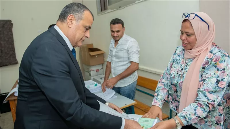 وزير الإنتاج الحربي: المشاركة بالانتخابات حق دستوري والعملية منظمة بشكل راق 