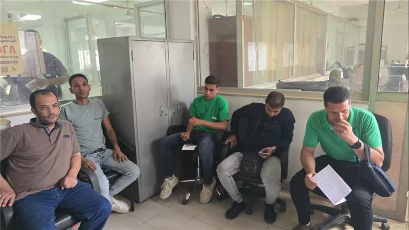 وزير العمل: بدء اختبارات المرشحين للعمل بمهنة