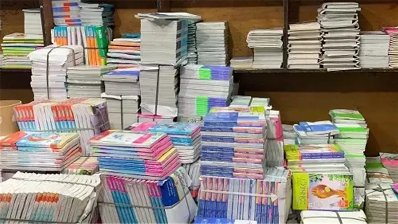 مش بس لأهل الدايرة.. كتب خارجية مجانًا للطلاب من مستقبل وطن بقصرالنيل
