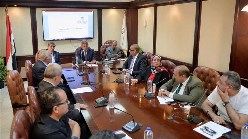 “ضبط أداء الإعلام الرياضي” تناقش مع مقدمي البرامج استعدادات الموسم الجديد