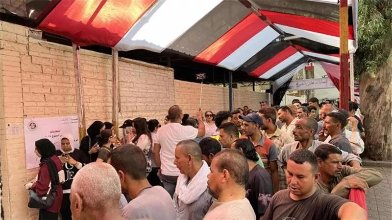 منسق «حياة كريمة»: الشعب المصري عبّر عن فرحته بالانتخابات بشكل مبهج ومتحضر