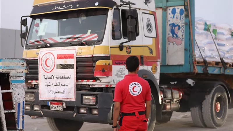 انطلاق قافلة «زاد العزة» رقم 11 بحمولة 3700 طن من المساعدات الإنسانية