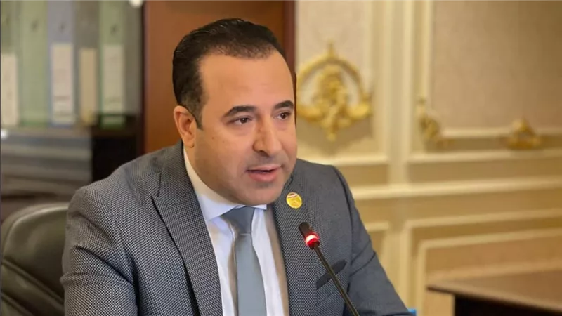 «ضبط مجموعة جديدة».. رئيس «اتصالات النواب» يفجر مفاجأة مدوية بشأن البلوجرز