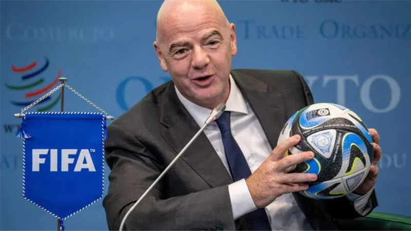 توتر داخل فيفا بسبب إنفانتينو.. تحركات للحد من نفوذه قبل انتخابات 2027