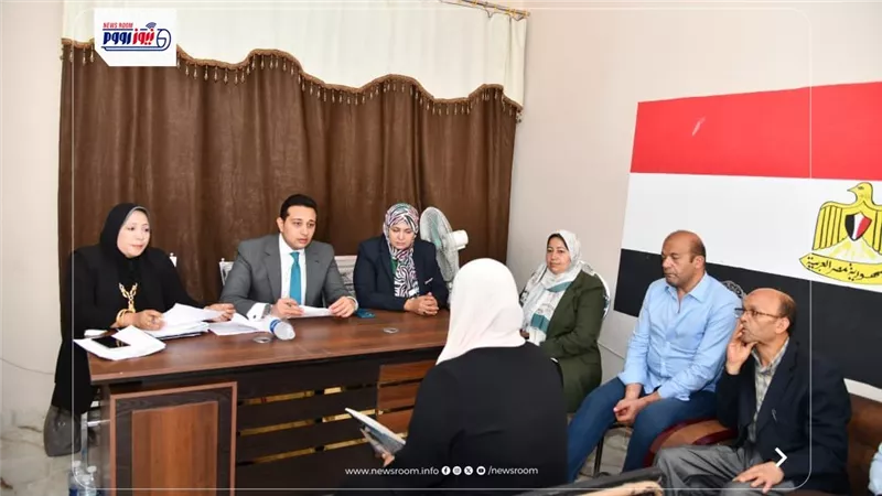نائب محافظ الفيوم يعقد لقاءً لخدمة المواطنين بقرية طبهار مركز أبشواي