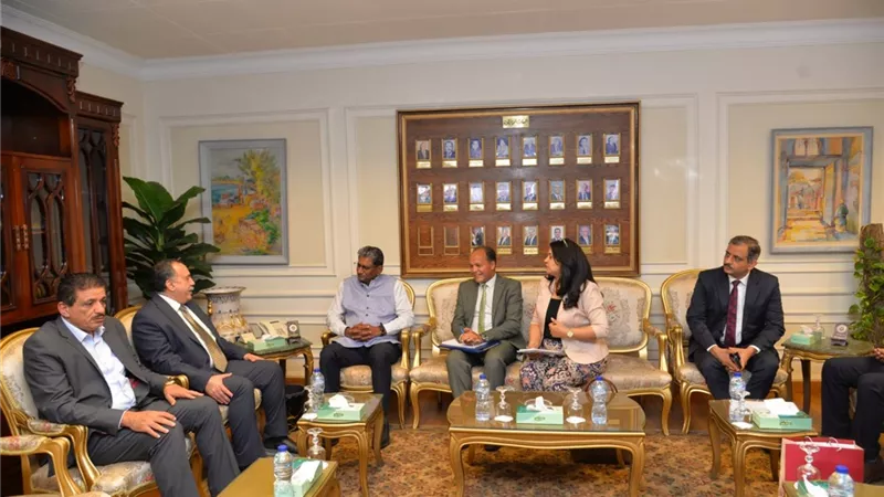 محافظ أسيوط يستقبل سفير الهند في إطار تعزيز التعاون الثنائي بين مصر والهند