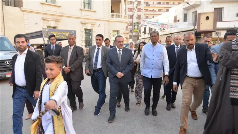 محافظ أسيوط والسفير الهندي يفتتحان المهرجان الثقافي الهندي بقصر الثقافة 