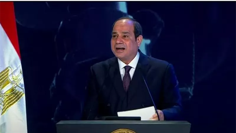 عباس أبو مازن يشيد بالموقف المصري ويدعو لتمكين فلسطين من إدارة غزة