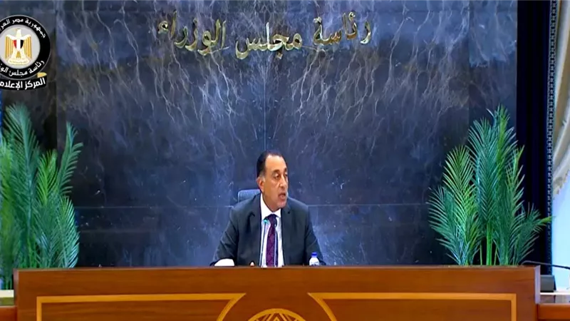 رئيس الوزراء يتابع نسب تنفيذ مشروعات المبادرة الرئاسية «حياة كريمة»