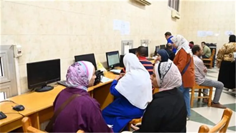 أماكن شاغرة بكليات التجارة في تنسيق المرحلة الثانية.. اعرف جامعتك حسب محافظتك