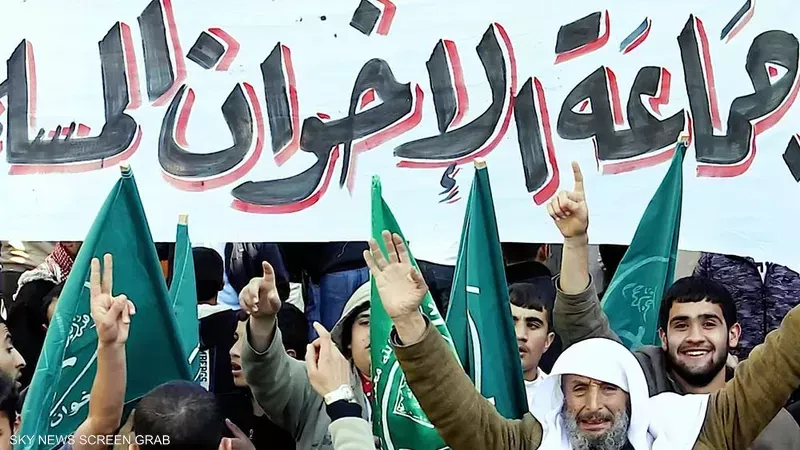 من الصحف إلى الإنترنت.. كيف استغلت الجماعة الإرهابية الإعلام لترويج أفكارها؟