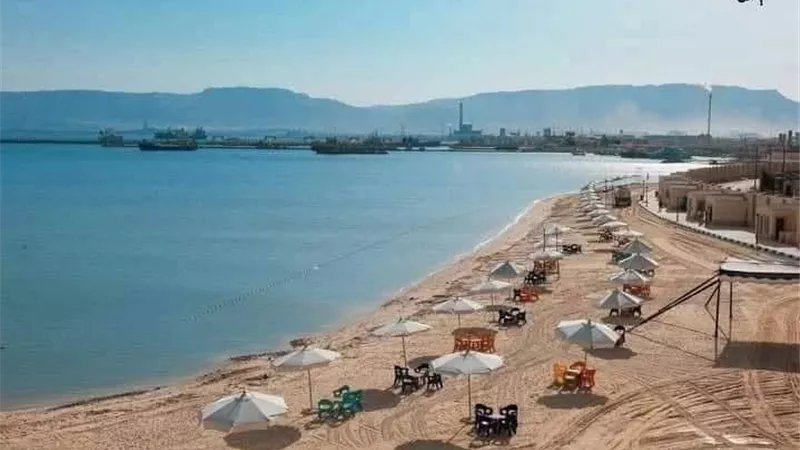 بـ 5 جنيهات.. شاطئ السوايسة يفتح أبوابه للزوار: أسعار مناسبة وأجواء ممتعة