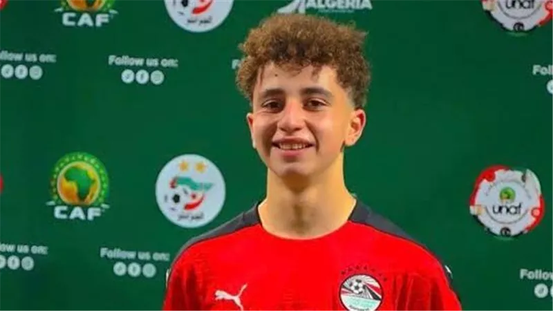 الفريق السابق لمرموش.. نجم الأهلي بلال عطية على أعتاب الدوري الألماني
