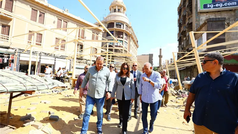 التنمية المحلية تتفقد أعمال تنفيذ المرحلة الأولى من تطوير سوق العتبة بالقاهرة 