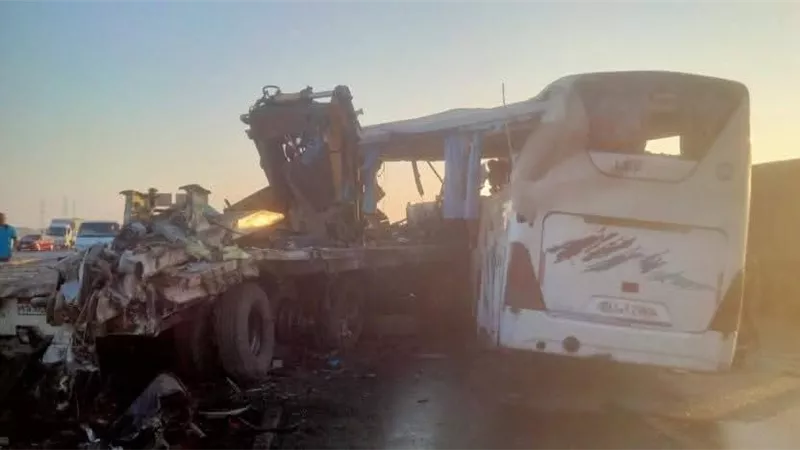 محافظ سوهاج: تنسيق كامل مع الصحة بالجيزة وبني سويف لعلاج مصابي حادث الكريمات