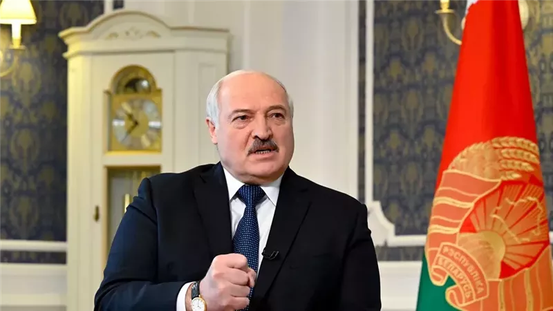 رئيس بيلاروسيا: نستعد للحرب ضد بولندا وفق عقيدة عسكرية جديدة 