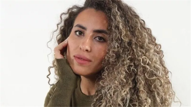 الشاعرة منة القيعي: بدعي ربنا يلهمني حاجة أقدر أعملها لغزة 
