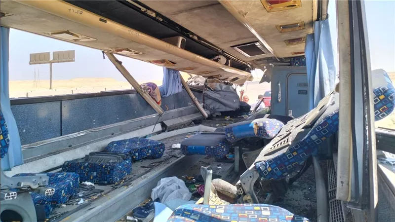 الكراسي طارت والأتوبيس اتعجن.. مشاهد صادمة من حادث طريق الكريمات ببني سويف